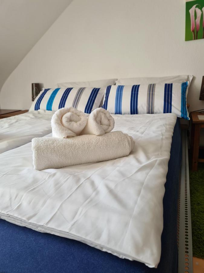 Ferienwohnung Schwetzingen Eksteriør bilde